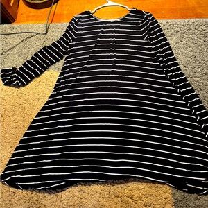 Old navy girl dress size LG